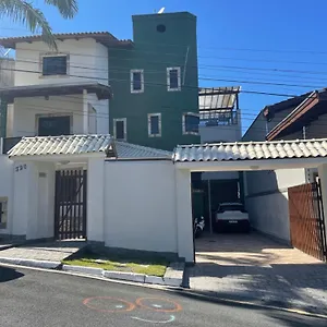 casa-em-bairro-nobre-confortavel-proximo-ao-mar.santa-catarina-brasil.com/